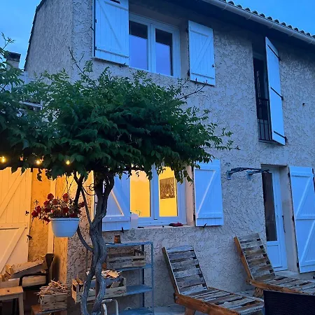 Hébergement de vacances Maison Charmante Ideale Pour Des Sur La Cote D'azur *